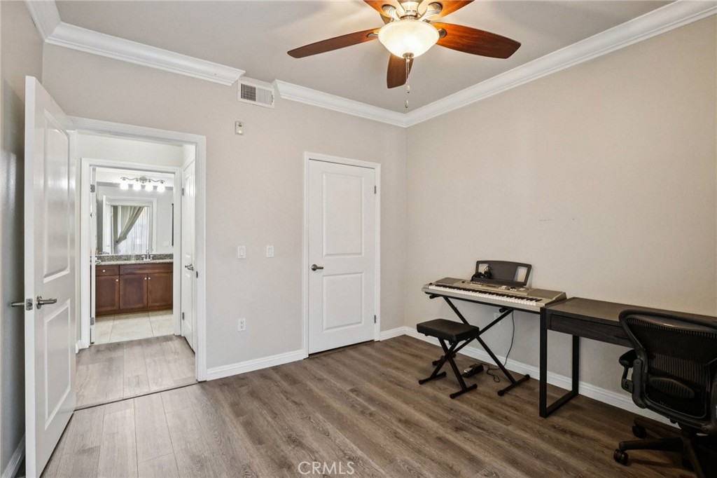 Residential for sale at 1154 Scholarship, Irvine CA featuring 2 beds and 2 baths