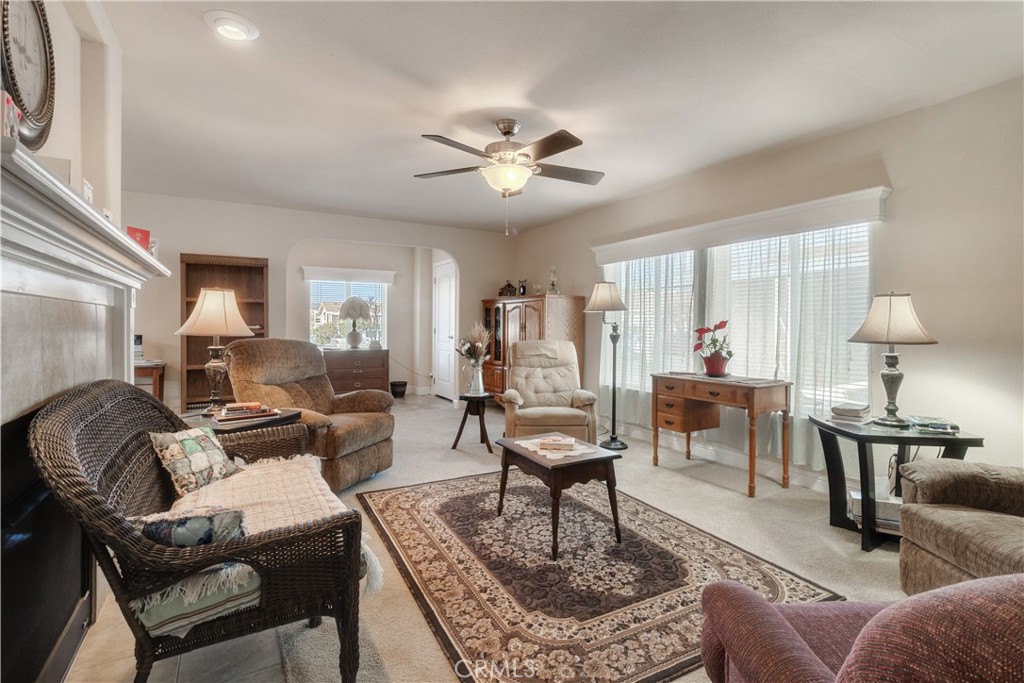 Manufactured In Park for sale at 866 Count 4, Livingston CA featuring 3 beds and 2 baths