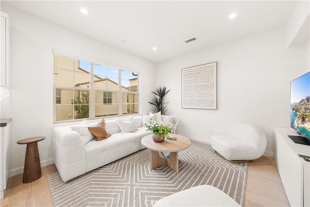 Residential for sale at 184 Elkhorn, Irvine CA featuring 2 beds and 3 baths