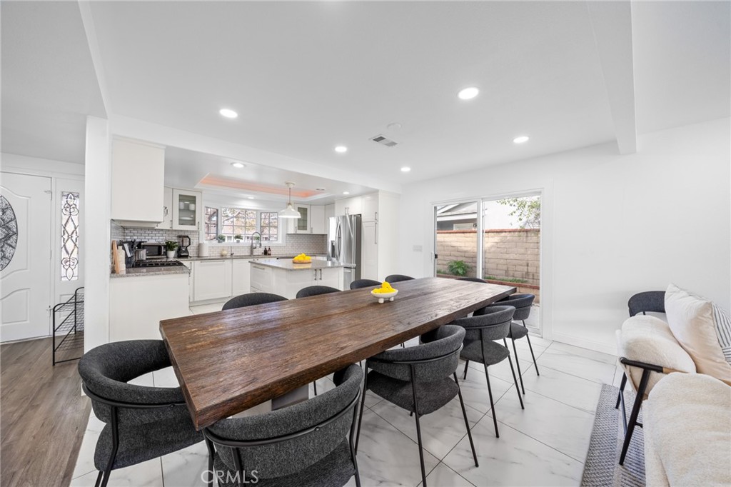 Residential Lease for rent at 9422 Nantucket, Huntington Beach CA featuring 5 beds and 3 baths