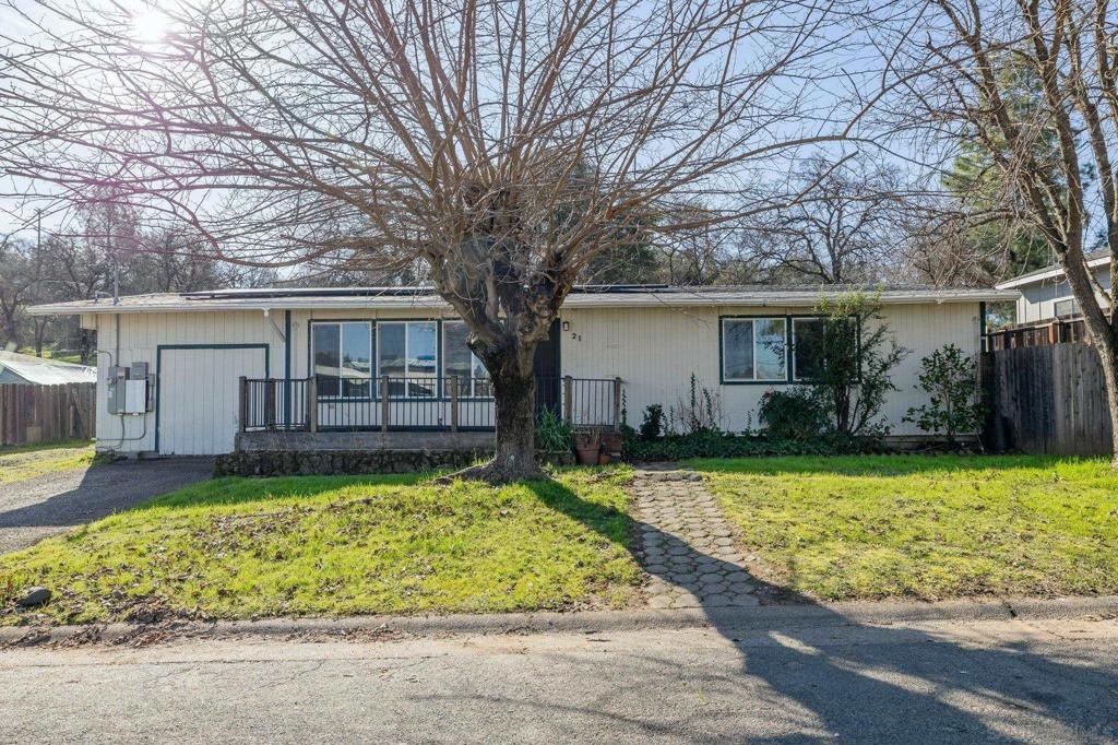 Residential for sale at 21 Southview Dr, Oroville CA featuring 3 beds and 2 baths