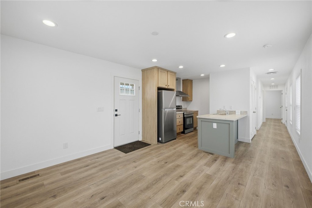 Manufactured In Park for sale at 9873 Alder Avenue 32, Bloomington CA featuring 2 beds and 1 bath