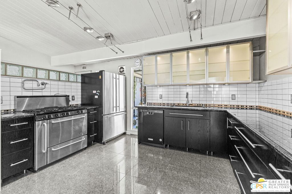 Residential for sale at 784 E Alexander Way, Palm Springs CA featuring 3 beds and 2 baths