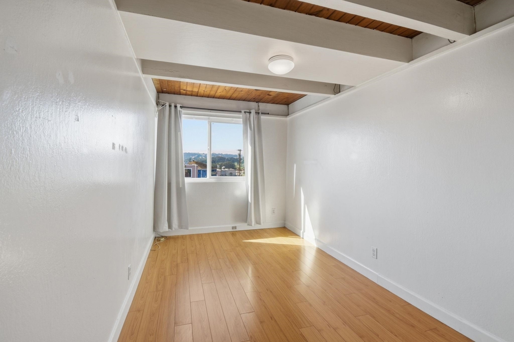 Residential for sale at 576 576 Sylvan St 20, Daly City CA featuring 2 beds and 2 baths