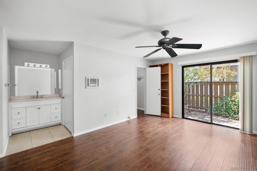 Residential Lease for rent at 9849 Caminito Marlock 21, San Diego, San Diego County CA featuring 1 bed and 1 bath