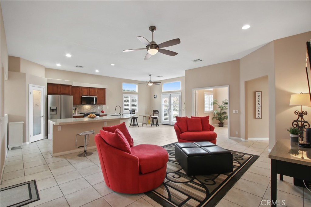 Residential for sale at 54620 Avenida Obregon, La Quinta CA featuring 3 beds and 2 baths