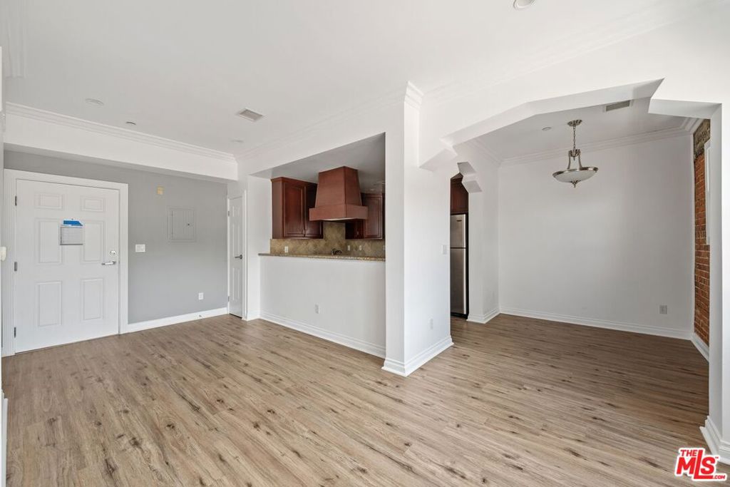 Residential Lease for rent at 1236 N Flores Street 407, West Hollywood CA featuring 1 bed and 1 bath