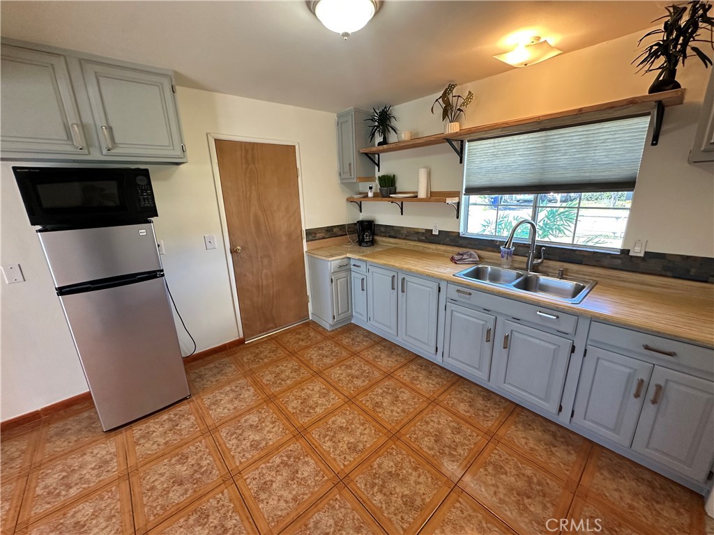 Residential for sale at 979 N Gardena, Rialto CA featuring 4 beds and 2 baths