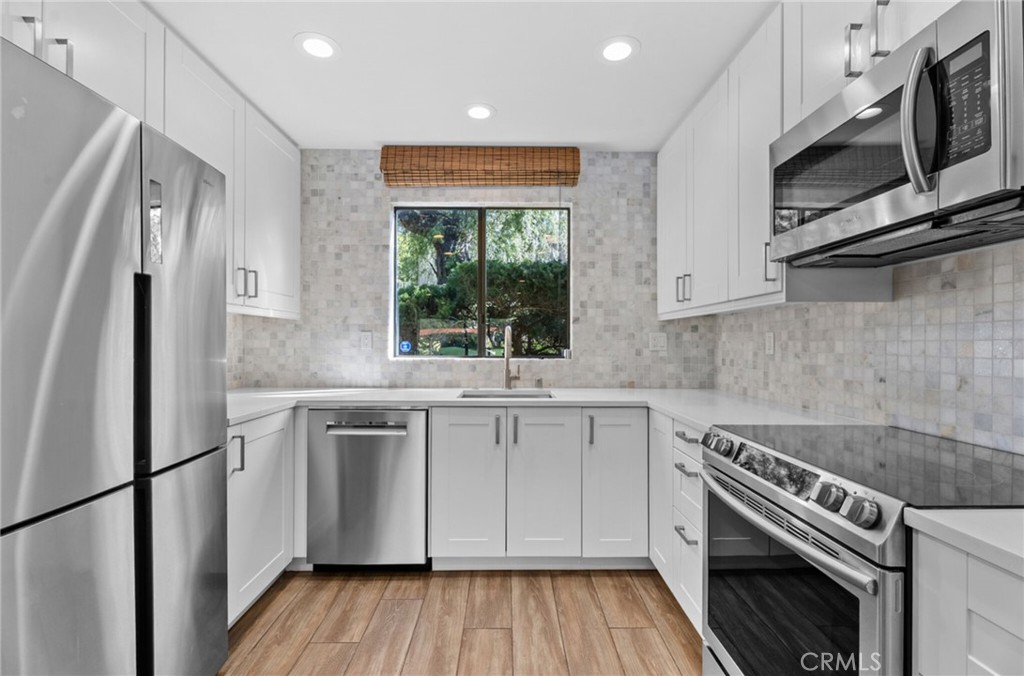 Residential for sale at 31505 E Nine 21H, Laguna Niguel CA featuring 3 beds and 2 baths