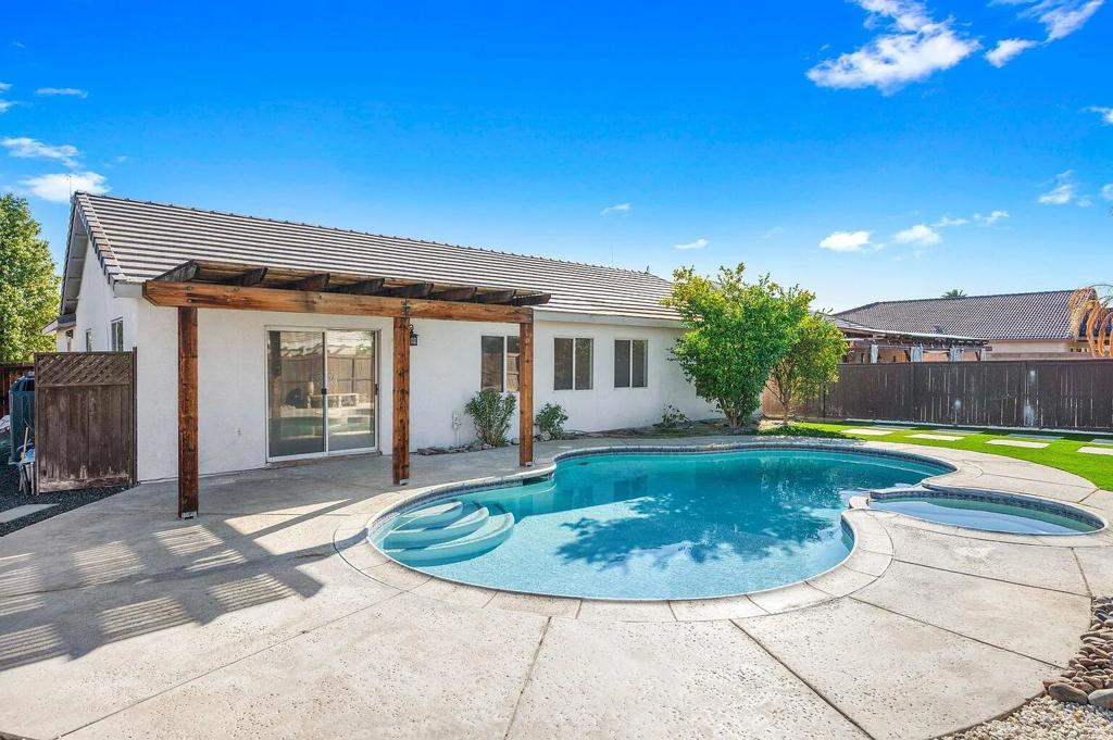 Residential for sale at 41617 Beadling Road, Bermuda Dunes CA featuring 3 beds and 2 baths