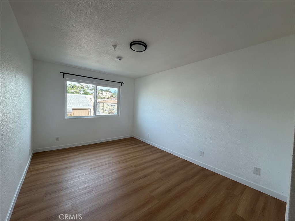 Residential Lease for rent at 1758 N Kingsley 5, Los Angeles, Los Angeles County CA featuring 2 beds and 2 baths