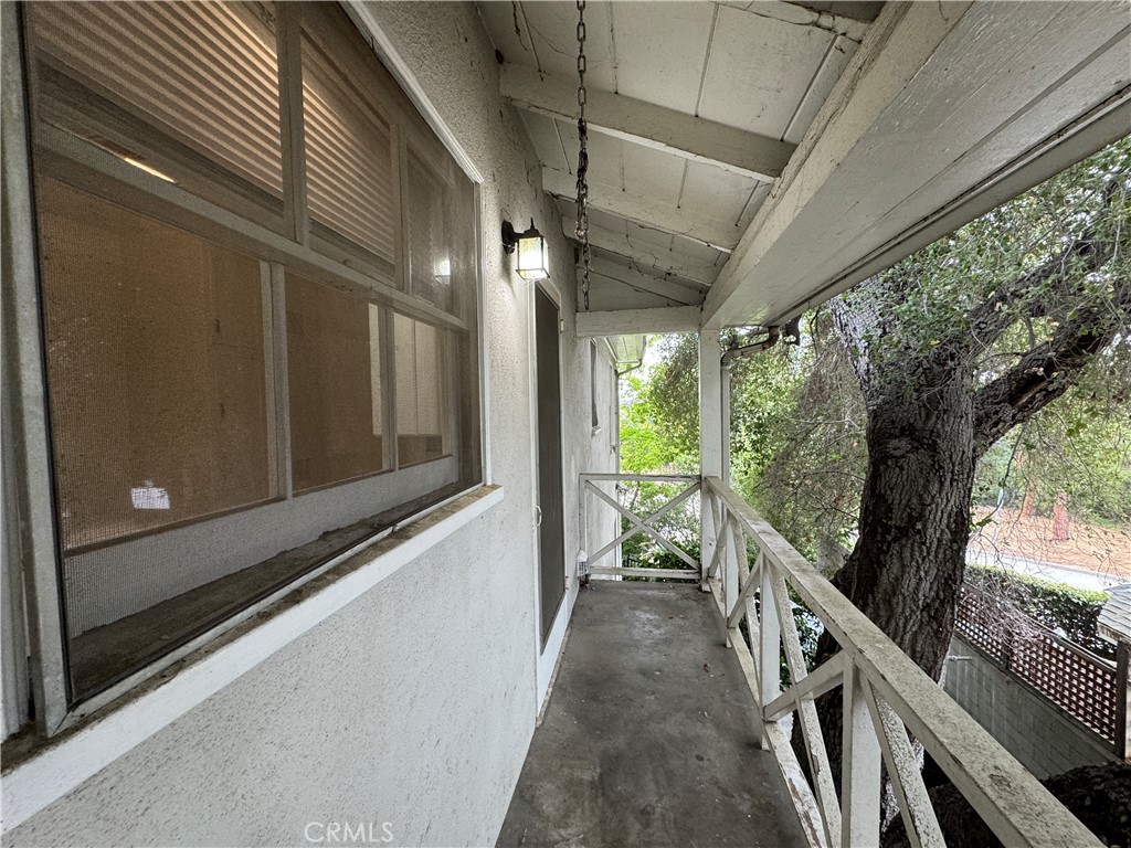 Residential Lease for rent at 396 Pasadena Avenue D, South Pasadena CA featuring 2 beds and 1 bath
