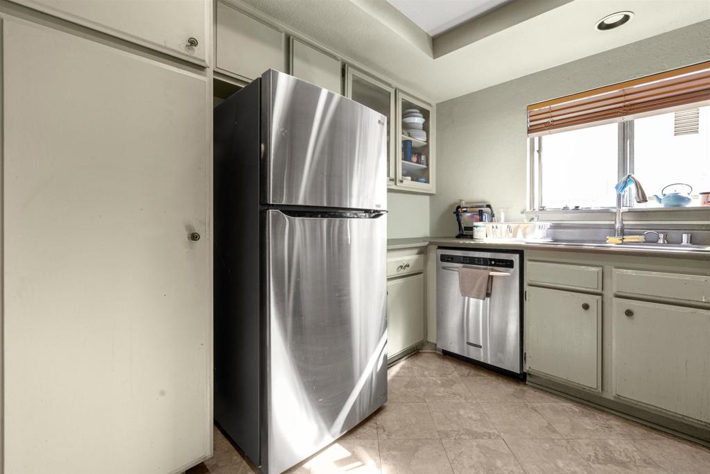 Residential for sale at 7552 Paramount Ct, Rancho Cucamonga CA featuring 4 beds and 2 baths