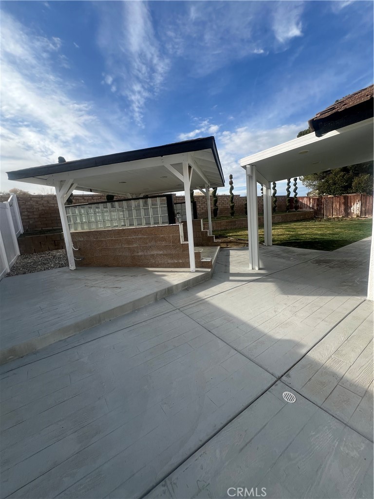 Residential Lease for rent at 39335 Rockcliff Court, Palmdale, Los Angeles County CA featuring 3 beds and 2 baths