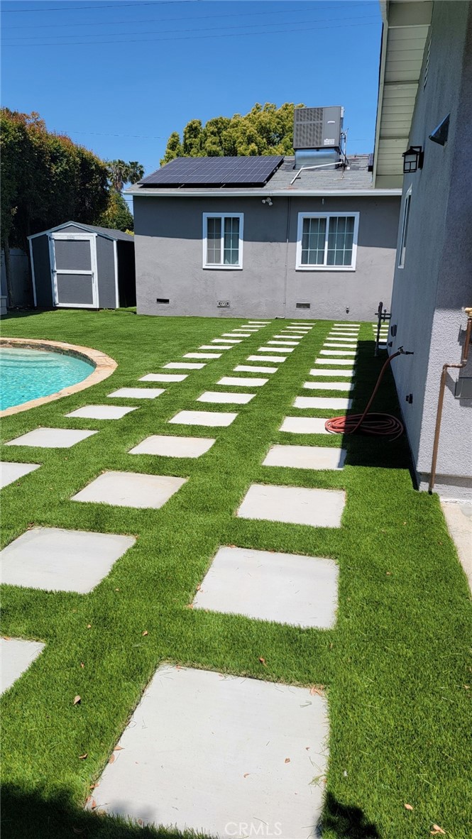 Residential Lease for rent at 742 W Orangethorpe, Fullerton CA featuring 3 beds and 2 baths