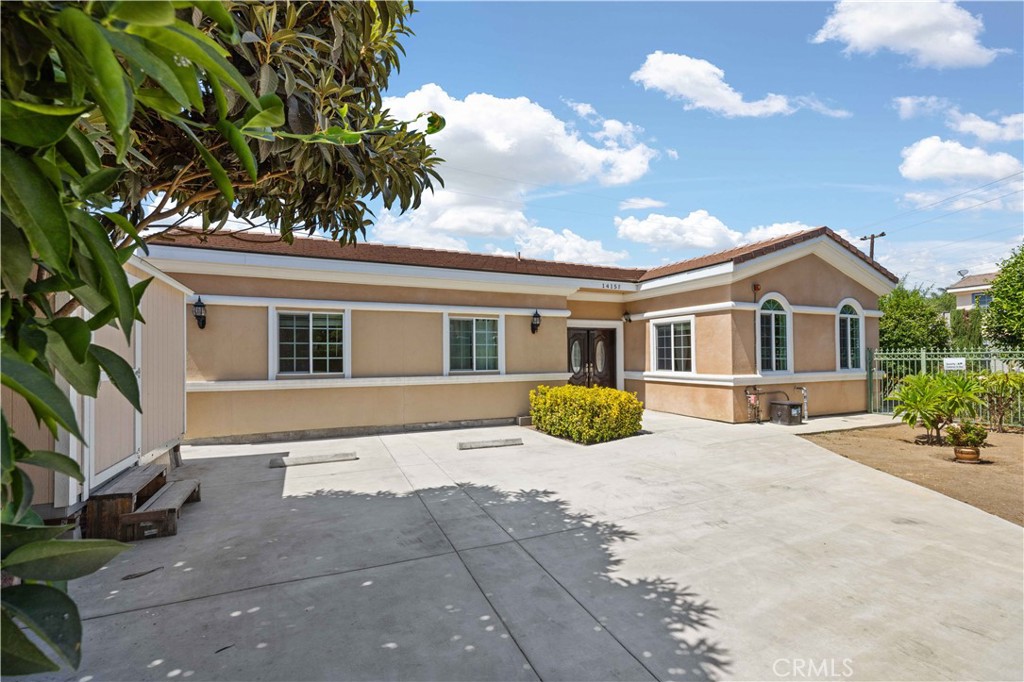Residential Lease for rent at 1415 S Pricedale Ave B, West Covina CA featuring 3 beds and 2 baths