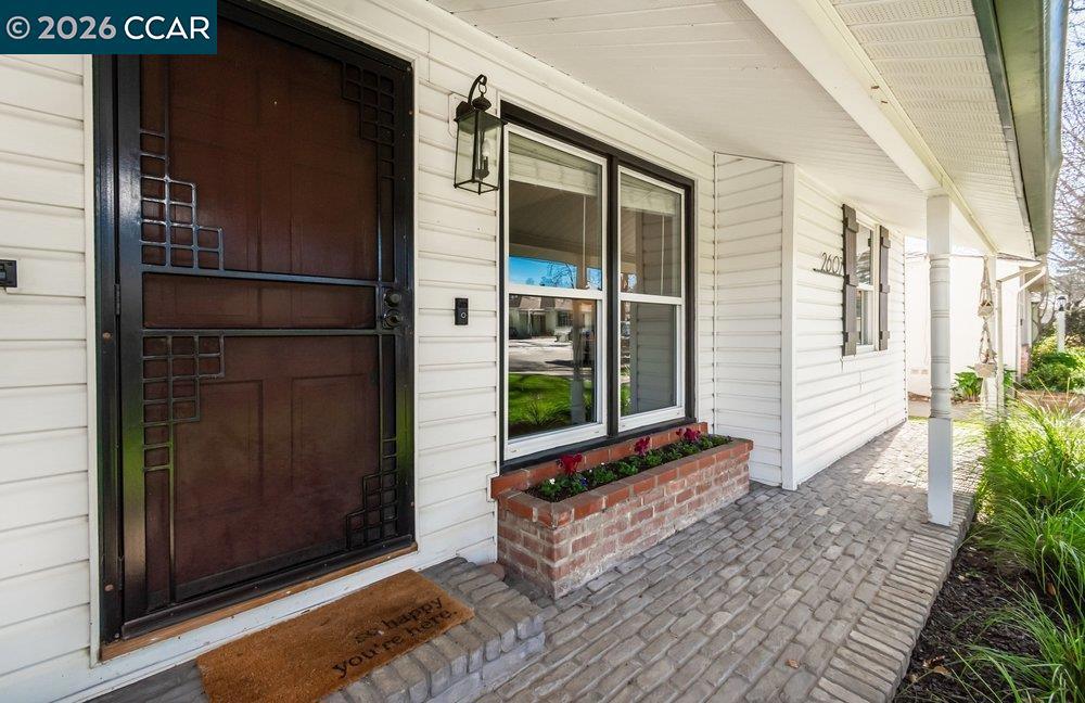 Residential for sale at 2607 2607 Patton Way, Sacramento CA featuring 2 beds and 1 bath