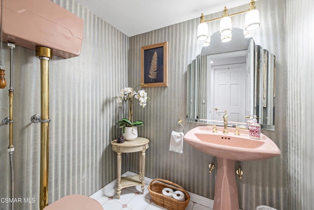 Active for sale at Covina, CA, Covina, CA CA and 3 baths