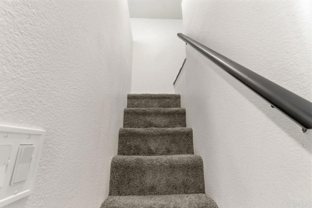 Manufactured In Park for sale at 523 N Vulcan Avenue 43, Encinitas CA featuring 2 beds and 1 bath