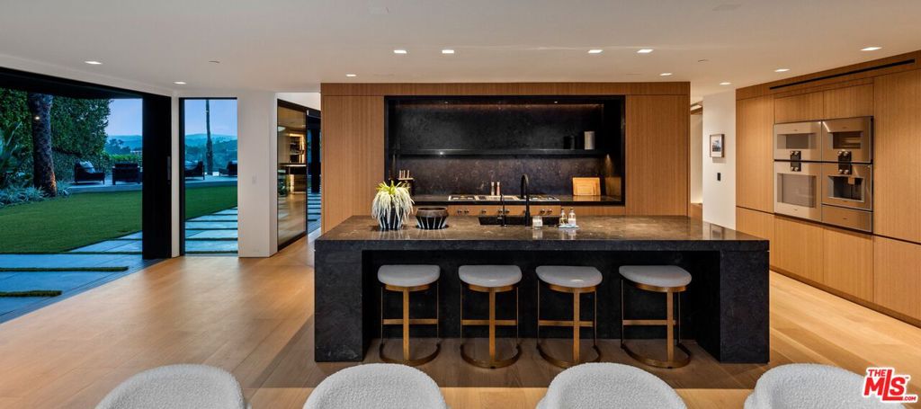 Residential for sale at 1663 Summitridge Drive, Beverly Hills CA featuring 5 beds and 6 baths