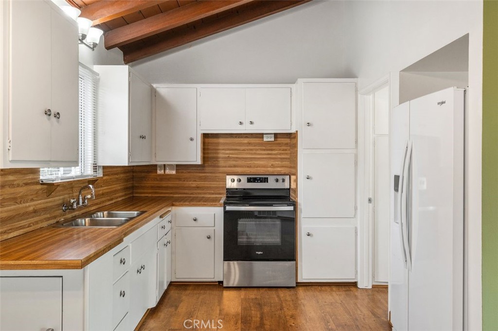 Residential for sale at 6052 Mahogany, Westminster CA featuring 3 beds and 2 baths