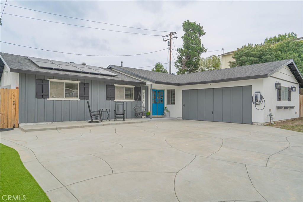 Residential for sale at 604 Hudspeth, Simi Valley CA featuring 3 beds and 2 baths
