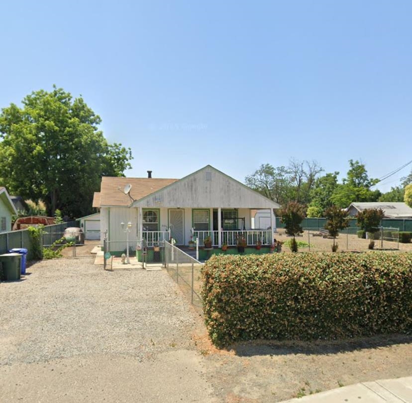 Residential for sale at 3741 3741 Walnut Blvd, Brentwood CA featuring 2 beds and 1 bath