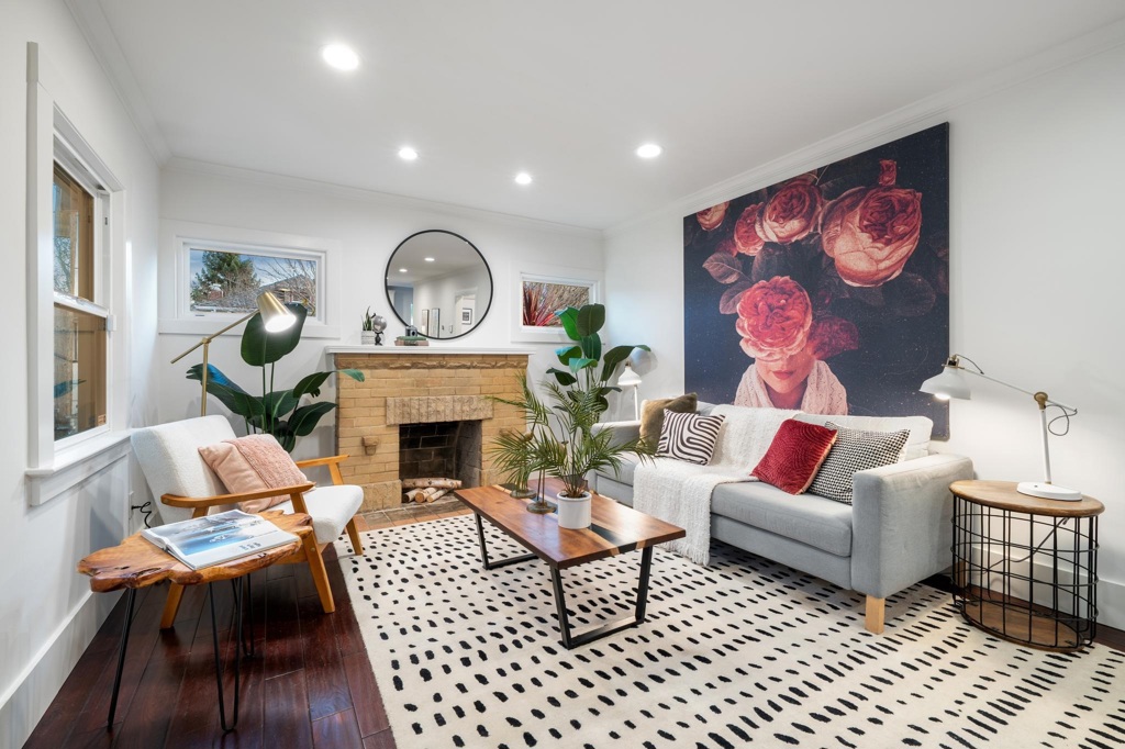 Residential for sale at 878 878 57TH STREET, Oakland CA featuring 2 beds and 1 bath