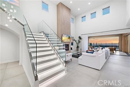 Residential Lease for rent at 5482 Heritage Oak Drive, Lake Forest, Orange County CA featuring 5 beds and 5 baths