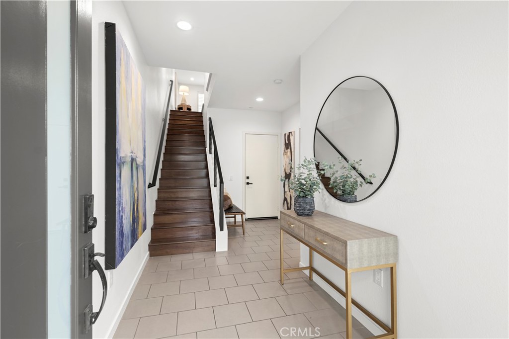 Residential for sale at 1683 Superior, Costa Mesa CA featuring 2 beds and 4 baths