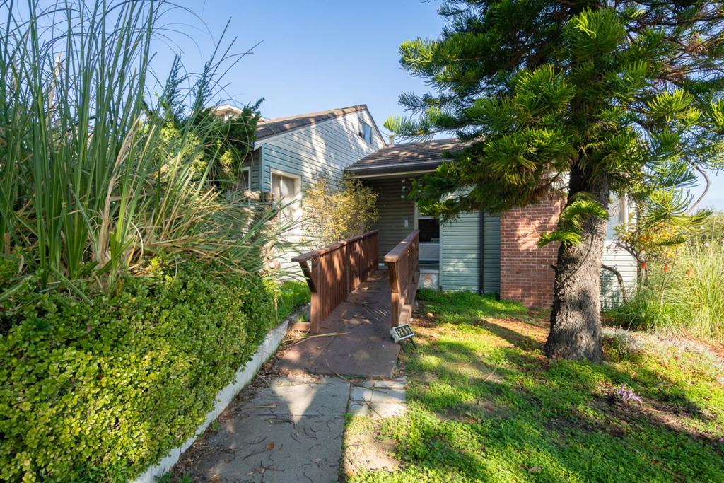 Residential for sale at 265 Chestnut Street, San Carlos CA featuring 3 beds and 1 bath