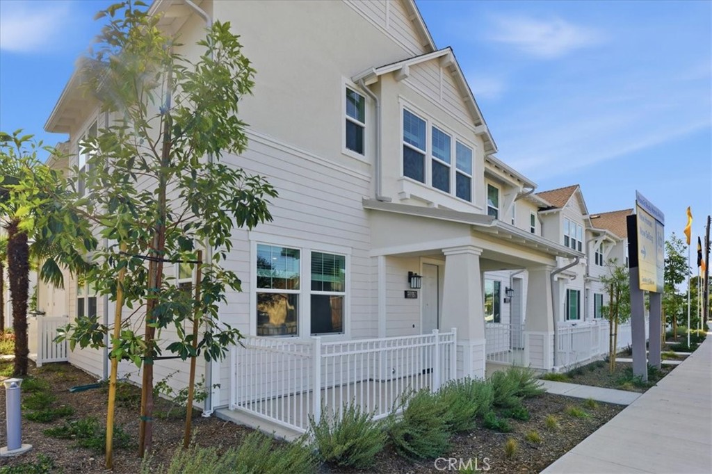 Residential for sale at 2352 Channel Drive 105, Ventura CA featuring 4 beds and 3 baths
