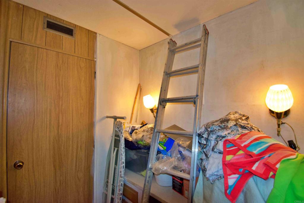 Manufactured In Park for sale at 275 Orange Avenue 187, Chula Vista CA featuring 3 beds and 2 baths