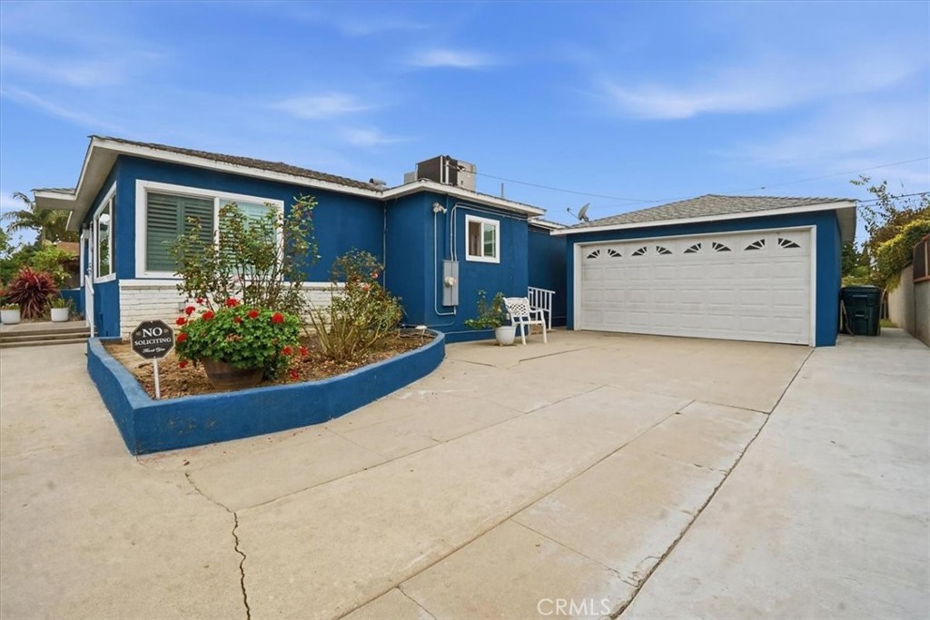 Residential for sale at 13827 Fairlock Ave, Paramount CA featuring 3 beds and 2 baths
