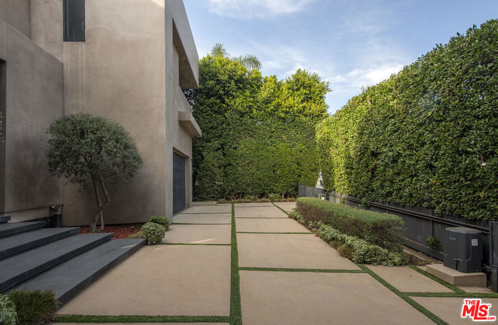 Residential for sale at 1845 Coldwater Canyon Drive, Beverly Hills CA featuring 4 beds and 6 baths