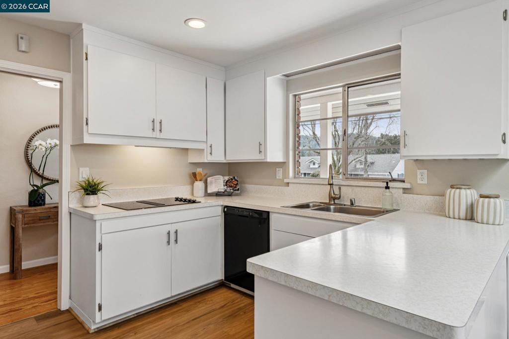 Residential for sale at 1103 1103 Larch Avenue, Moraga CA featuring 3 beds and 2 baths