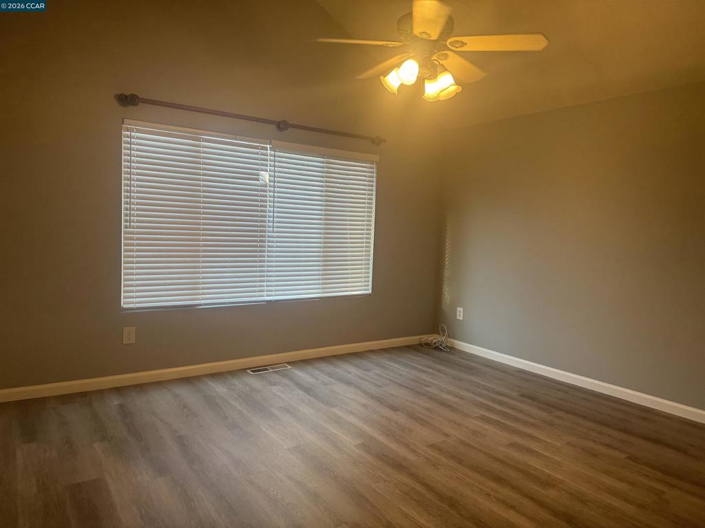 Residential Lease for rent at 4504 4504 Muledeer Ct, Antioch CA featuring 5 beds and 3 baths