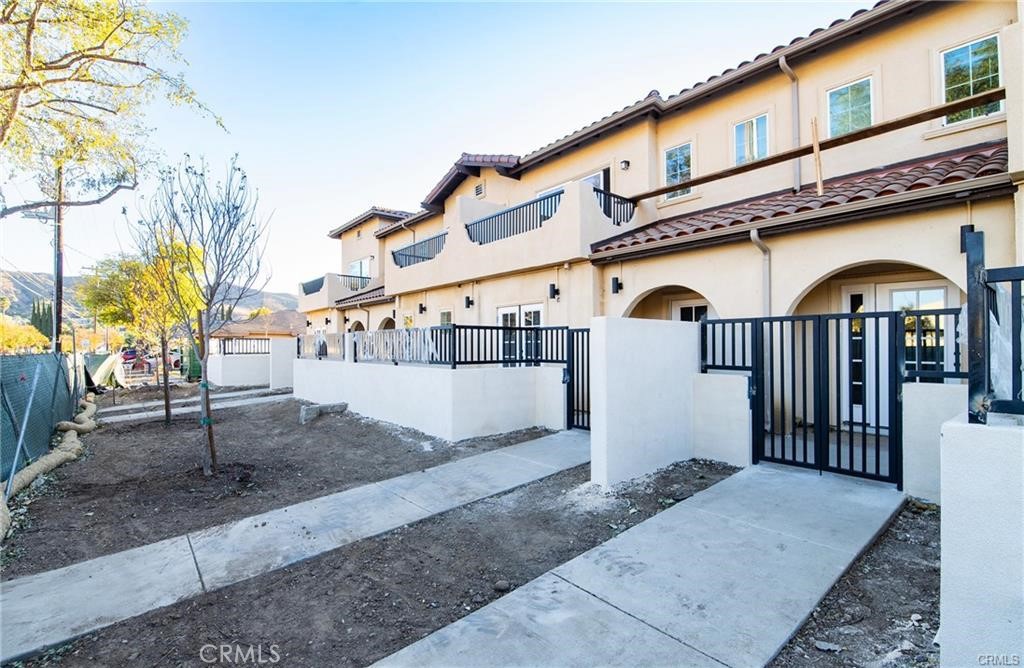 Residential for sale at 5502 E Los Angeles Avenue 4, Simi Valley CA featuring 3 beds and 3 baths