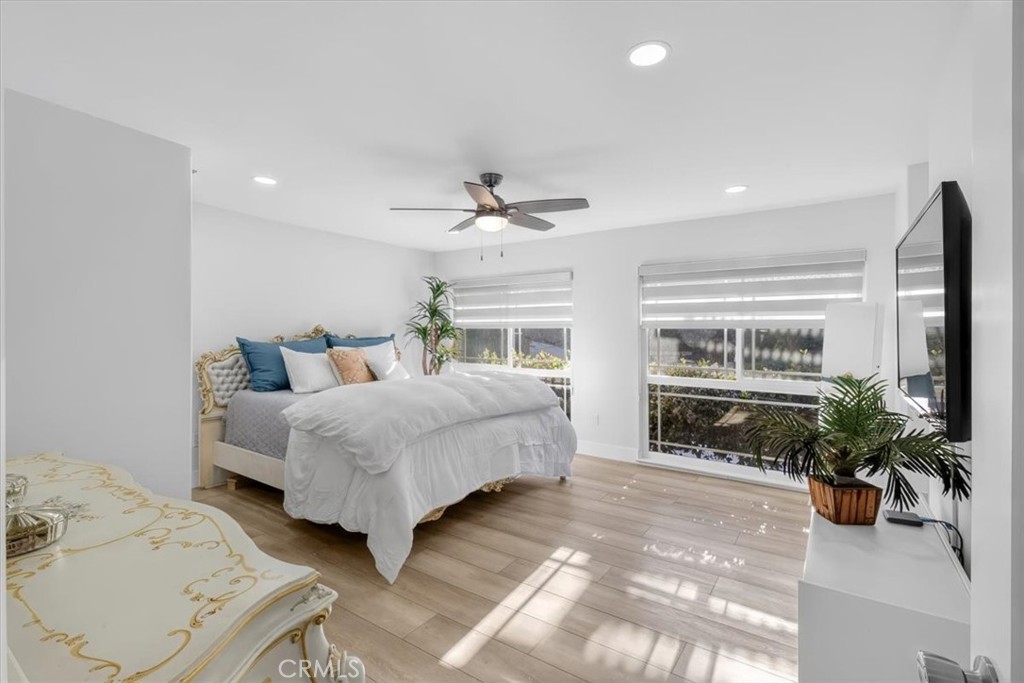 Residential for sale at 356 Camino San Clemente, San Clemente CA featuring 2 beds and 2 baths