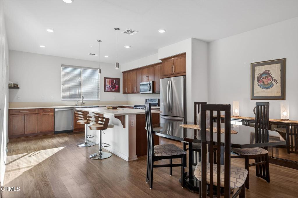 Residential Lease for rent at 374 Serra Street, Camarillo CA featuring 3 beds and 4 baths