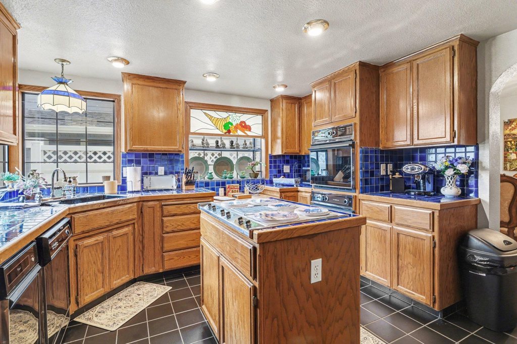 Active for sale at Discovery Bay, CA, Discovery Bay, CA CA and 3 baths