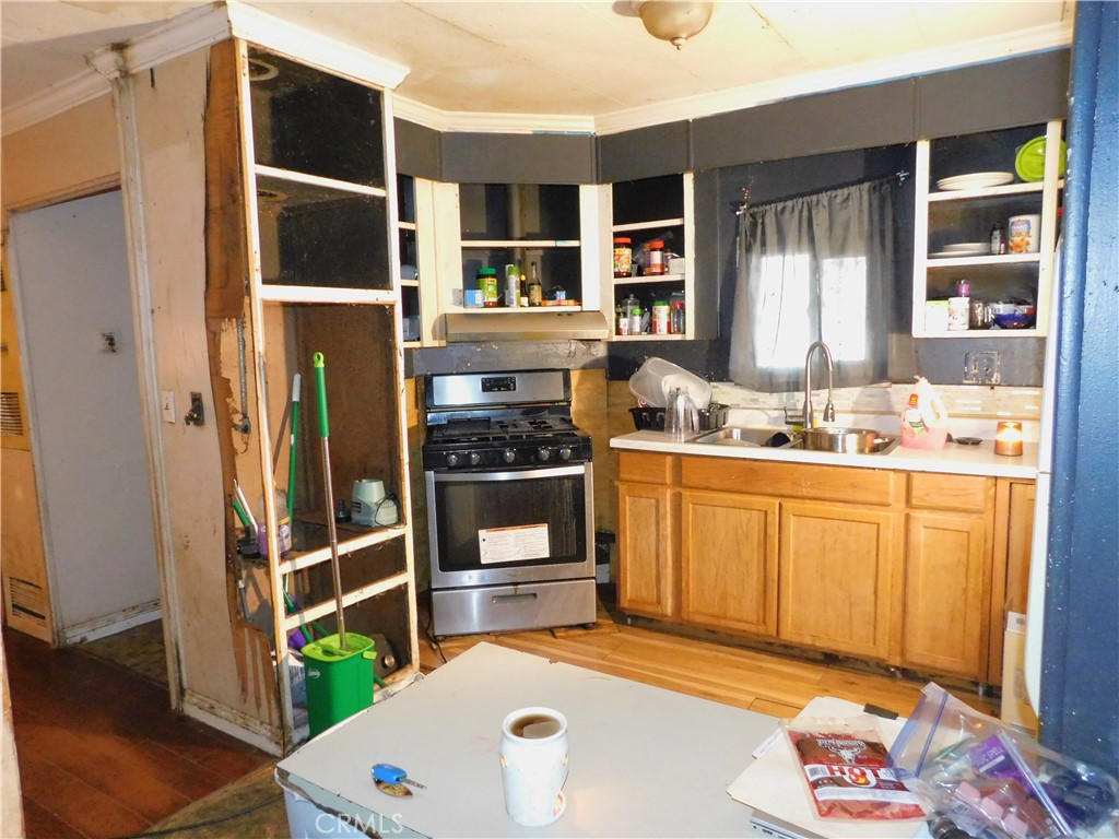 Manufactured In Park for sale at 1097 N State Street 557, Hemet CA featuring 2 beds and 2 baths