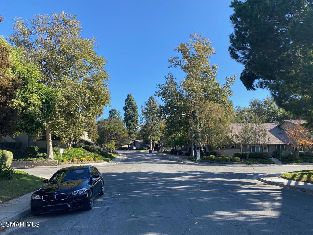 Residential Lease for rent at 2654 La Paloma Circle, Thousand Oaks CA featuring 2 beds and 1 bath