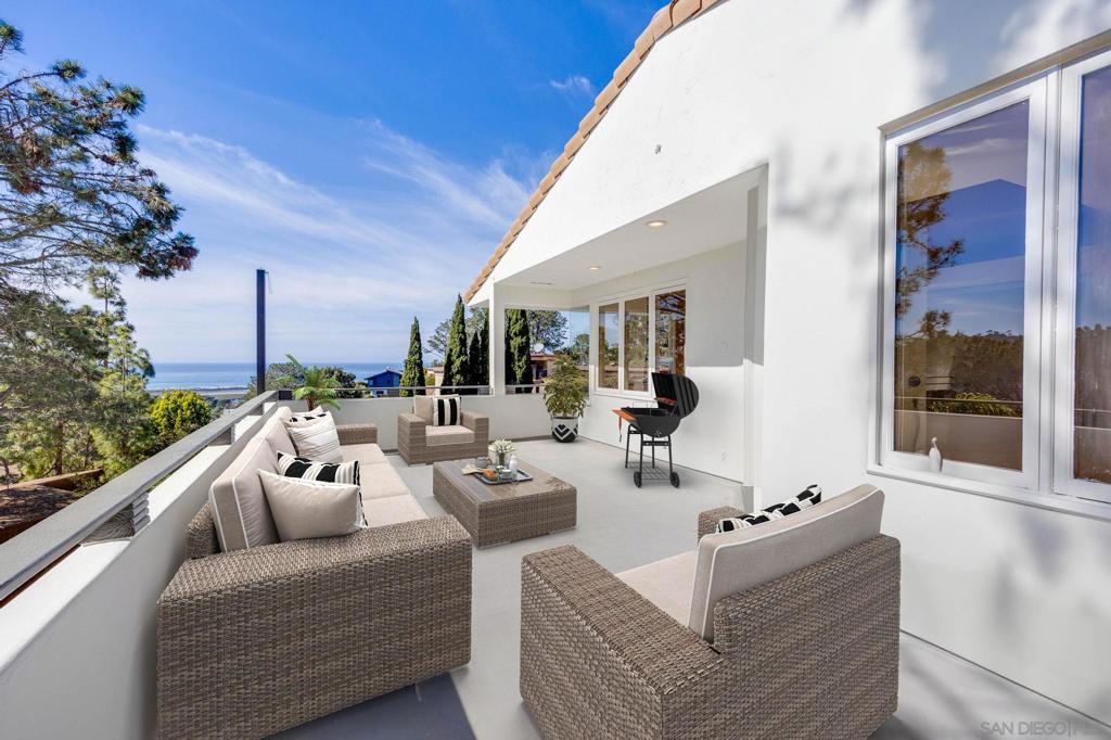 Residential for sale at 12929 Via Latina, Del Mar CA featuring 4 beds and 4 baths