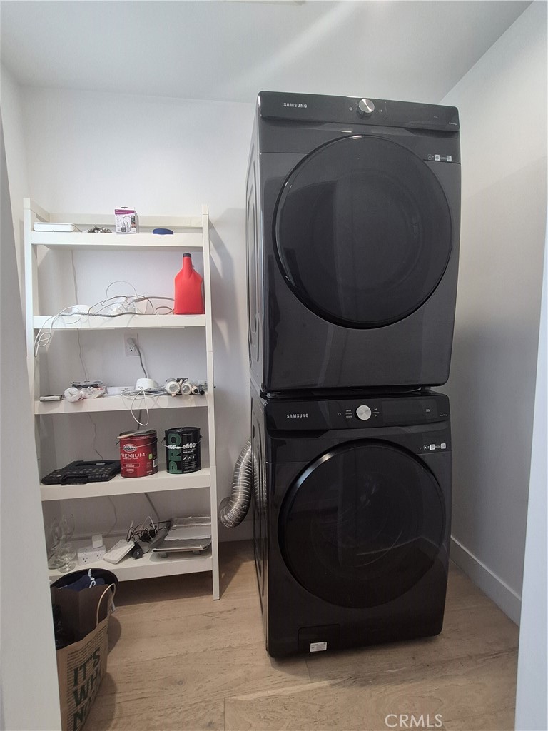 Residential Lease for rent at 3439 Plata, Los Angeles, Los Angeles County CA featuring 2 beds and 2 baths