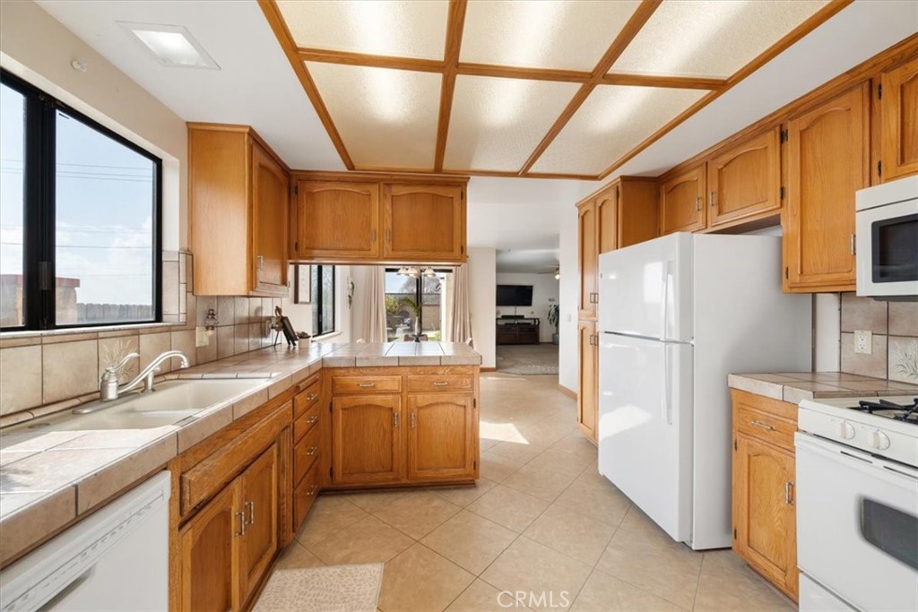Residential for sale at 817 Valley, Arroyo Grande CA featuring 2 beds and 2 baths