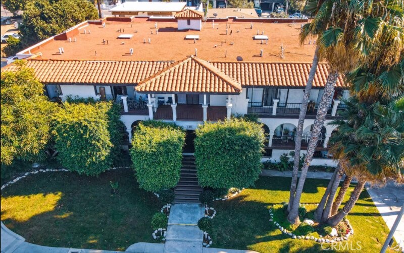 Residential Lease for rent at 101 W Canada 6, San Clemente CA featuring 1 bed and 1 bath