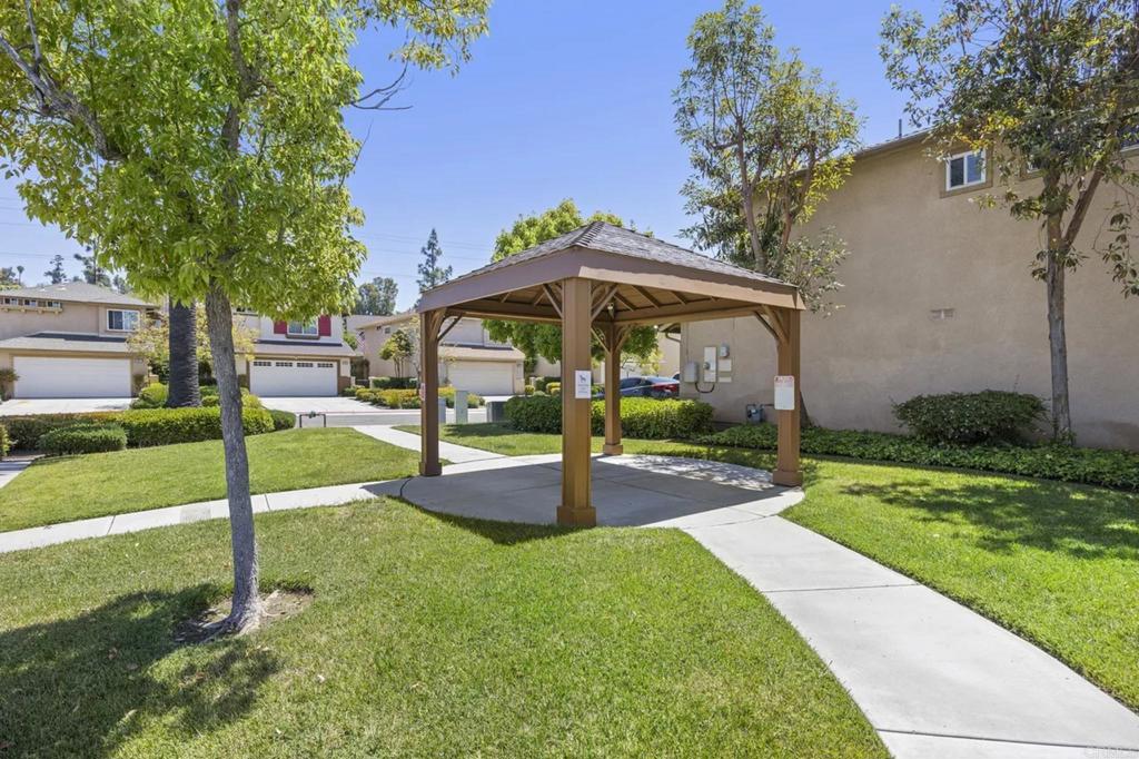 Residential Lease for rent at 237 Cedar Glen, Escondido CA featuring 3 beds and 3 baths