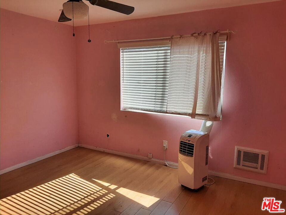 Active for sale at Inglewood, CA, Inglewood, CA CA and 2 baths