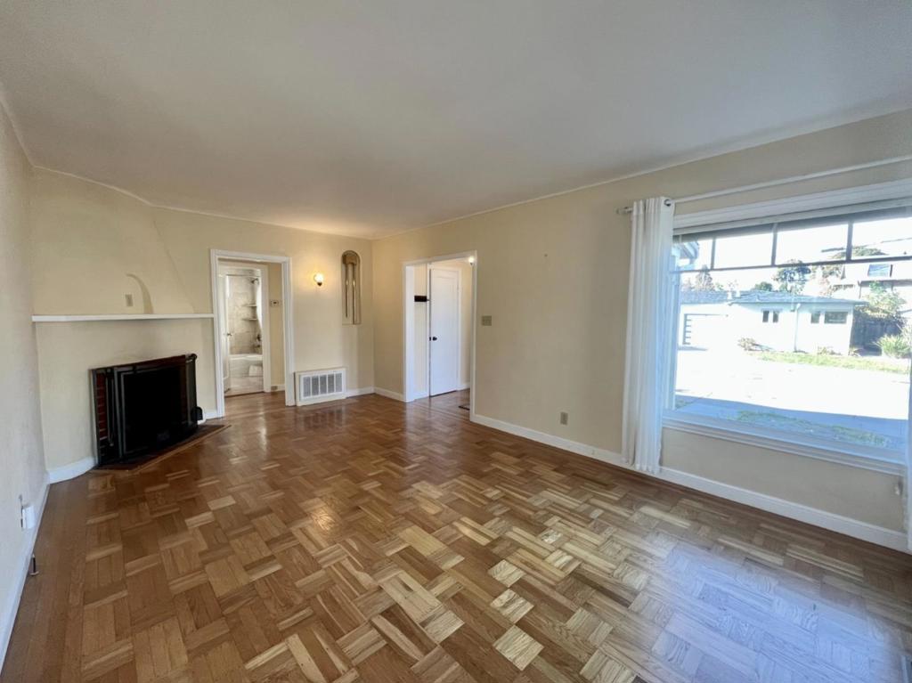 Residential Lease for rent at 127 22nd Avenue, San Mateo CA featuring 2 beds and 1 bath